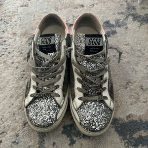 Super star golden goose